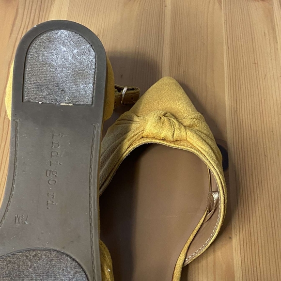 INDIGO YELLOW FLATS - WOMANS SIZE 7.5 - Picture 10 of 11